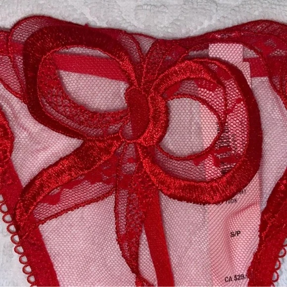 Victoria’s Secret Dream Angels V string panty - Picture 2 of 3